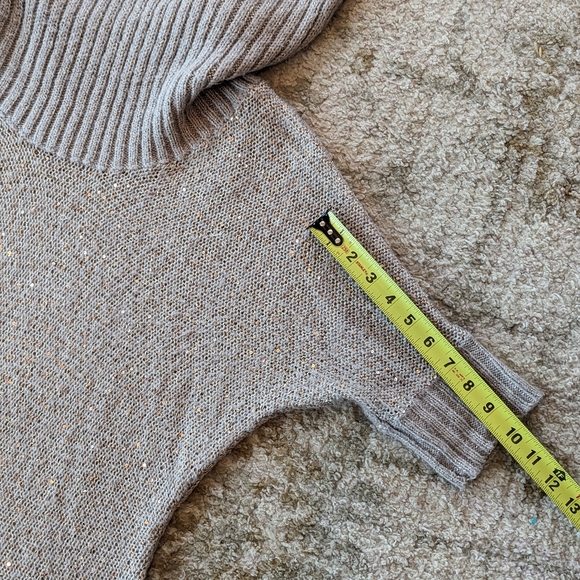 Elle Gold Sequin Cowl Neck Off Shoulder Sweater Women's Small Oversized - Picture 7 of 10